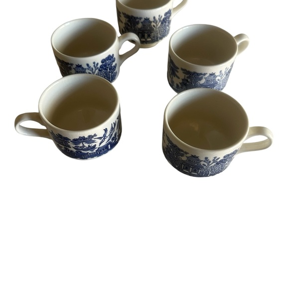 5 BLUE WILLOW CHURCHILL COFFEE TEA CUP MADE IN ENGLAND - Picture 3 of 14